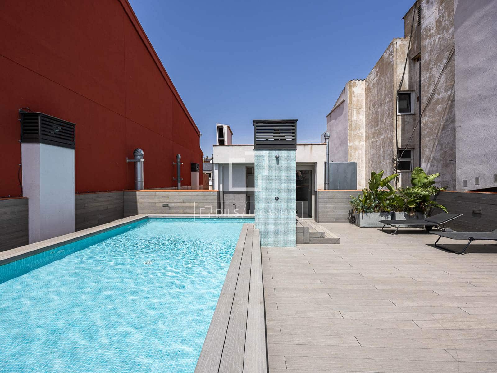 2 soveværelse Penthouse til salg i Barcelona by med swimmingpool garage - € 1.695.000 (Ref: 9989831)