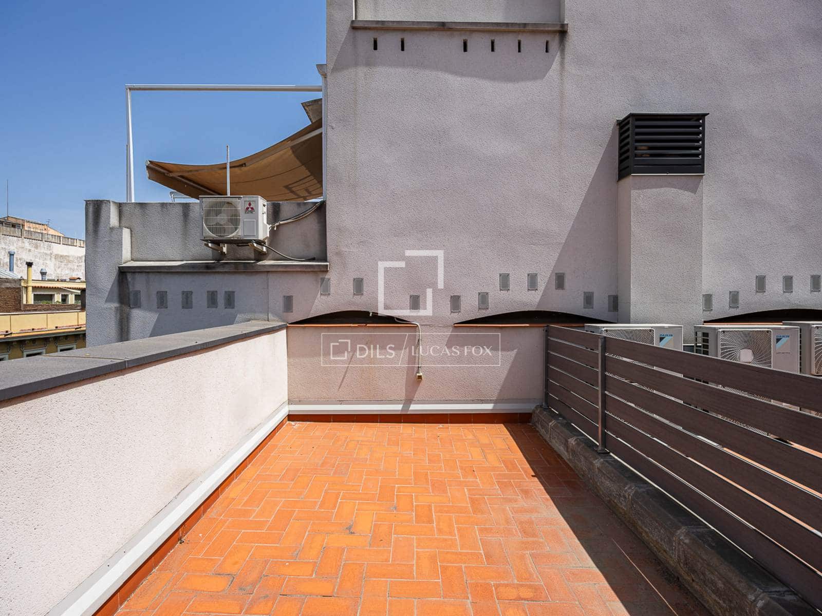 2 soveværelse Penthouse til salg i Barcelona by med swimmingpool garage - € 1.695.000 (Ref: 9989831)