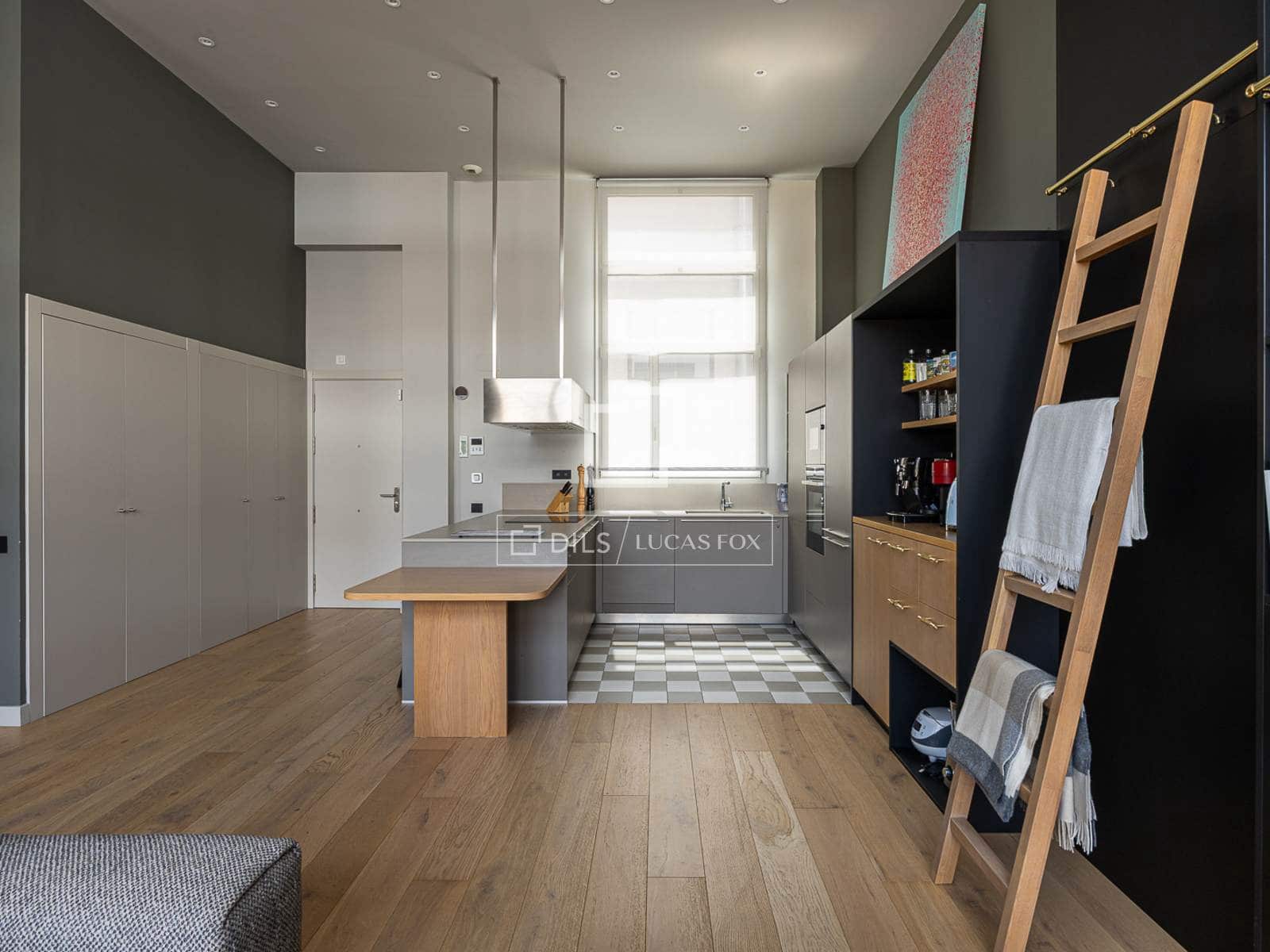 2 soveværelse Penthouse til salg i Barcelona by med swimmingpool garage - € 1.695.000 (Ref: 9989831)