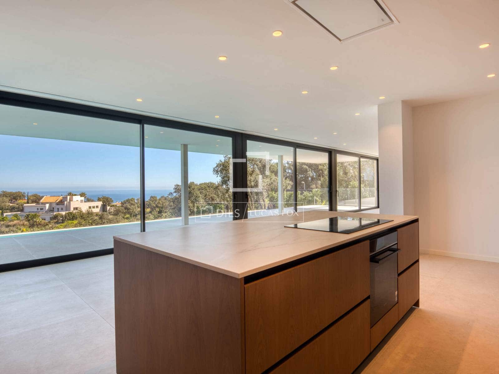 5 soverom Villa til salgs i Platja d'Aro med svømmebasseng garasje - € 2 950 000 (Ref: 9989833)