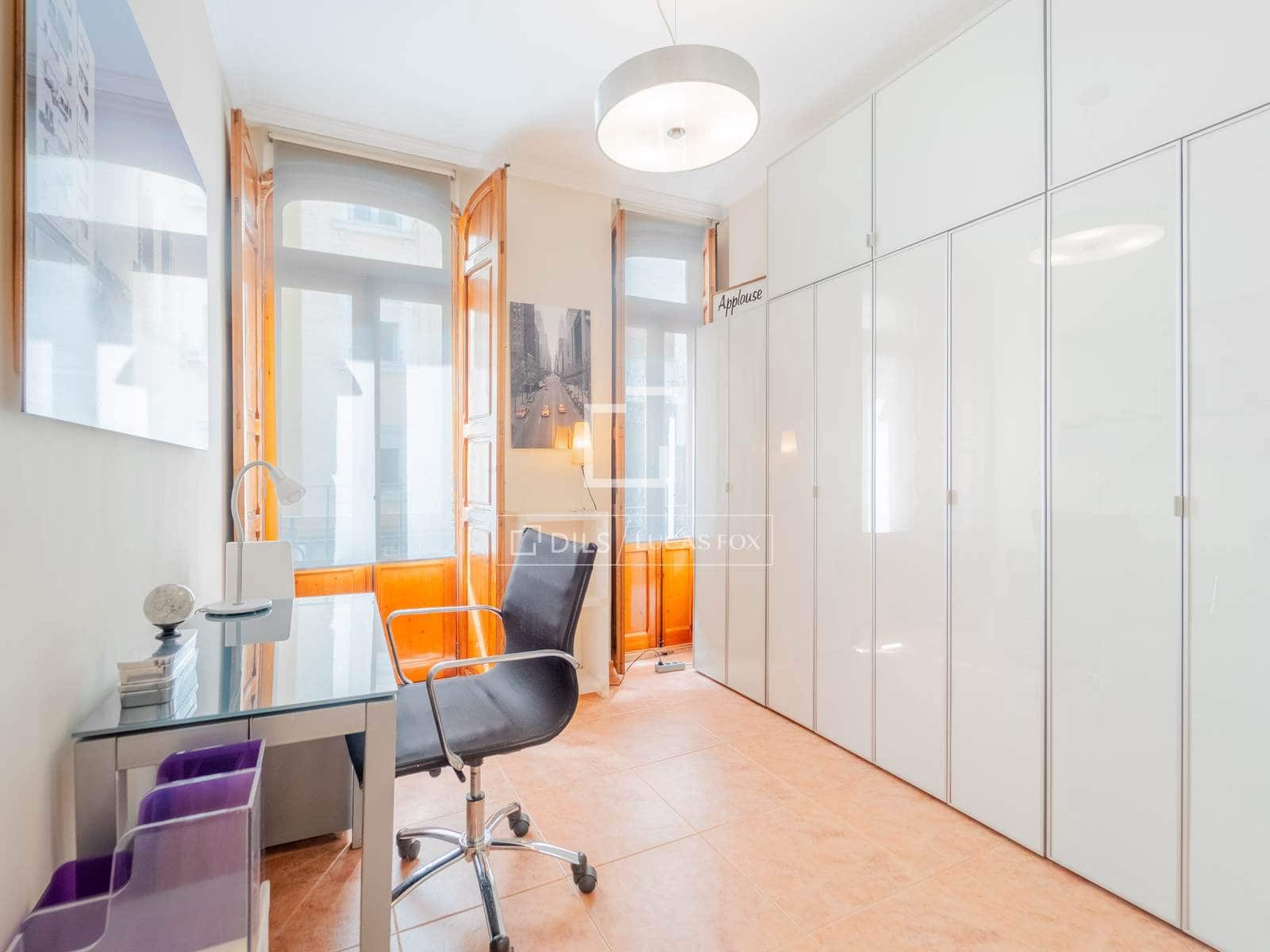3 sypialnia Apartament do wynajęcia w Miasto Walencja - 2 000 € (Ref: 9989840)