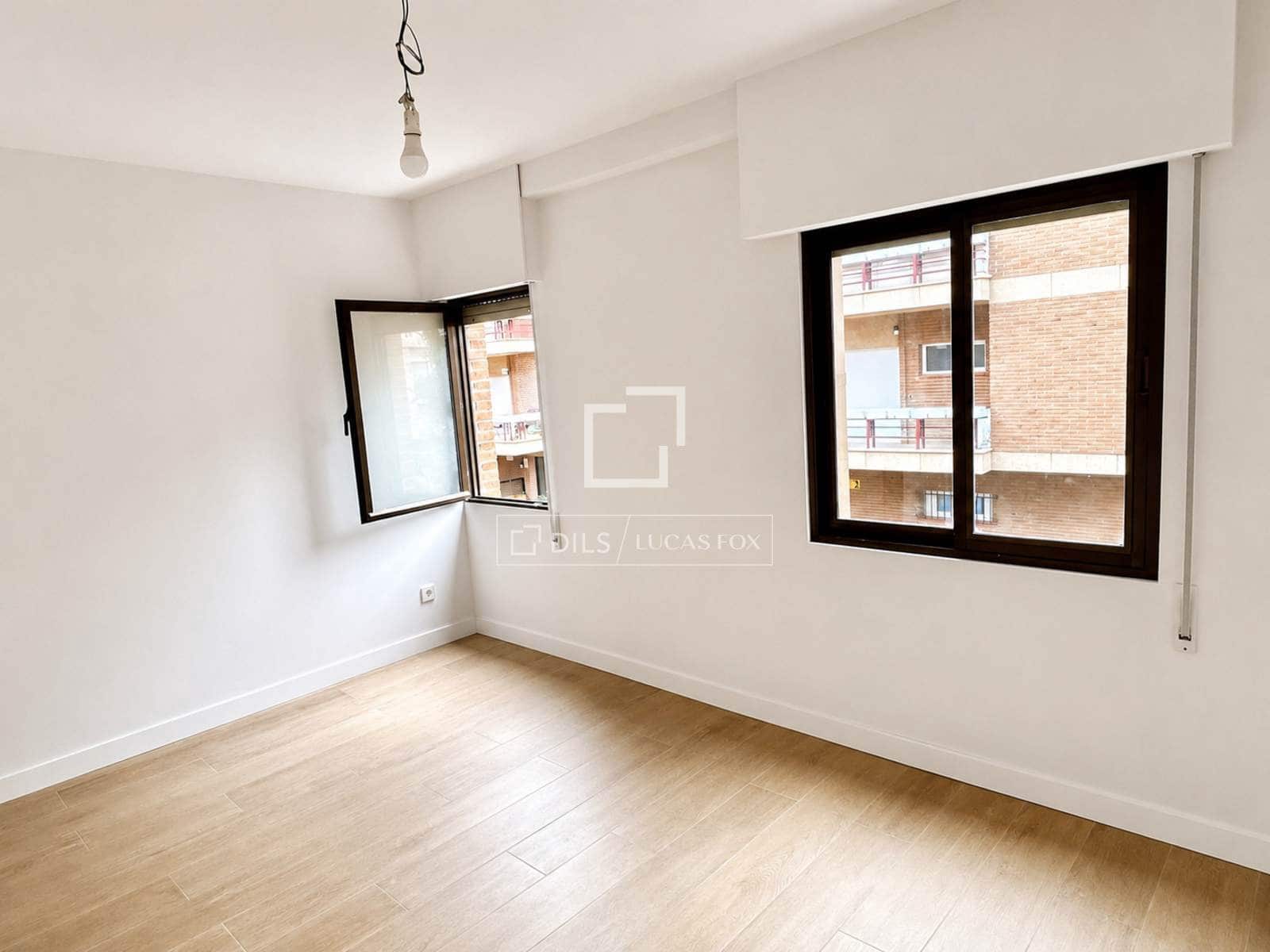 3 quarto Apartamento para venda em Madrid cidade com piscina garagem - 1 290 000 € (Ref: 9990892)