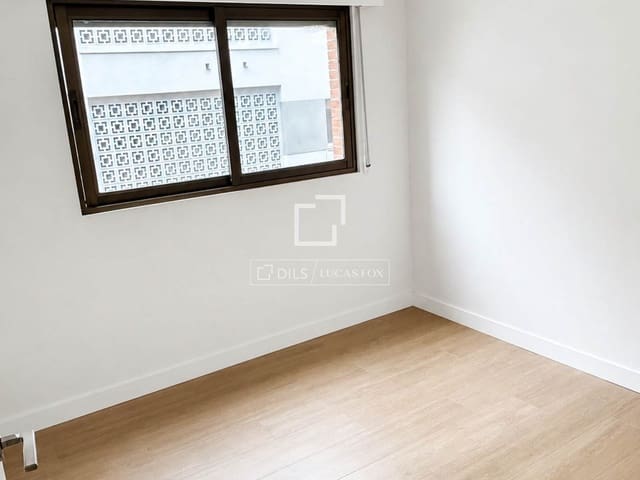 3 soveværelse Lejlighed til salg i Madrid by med swimmingpool garage - € 1.290.000 (Ref: 9990892)