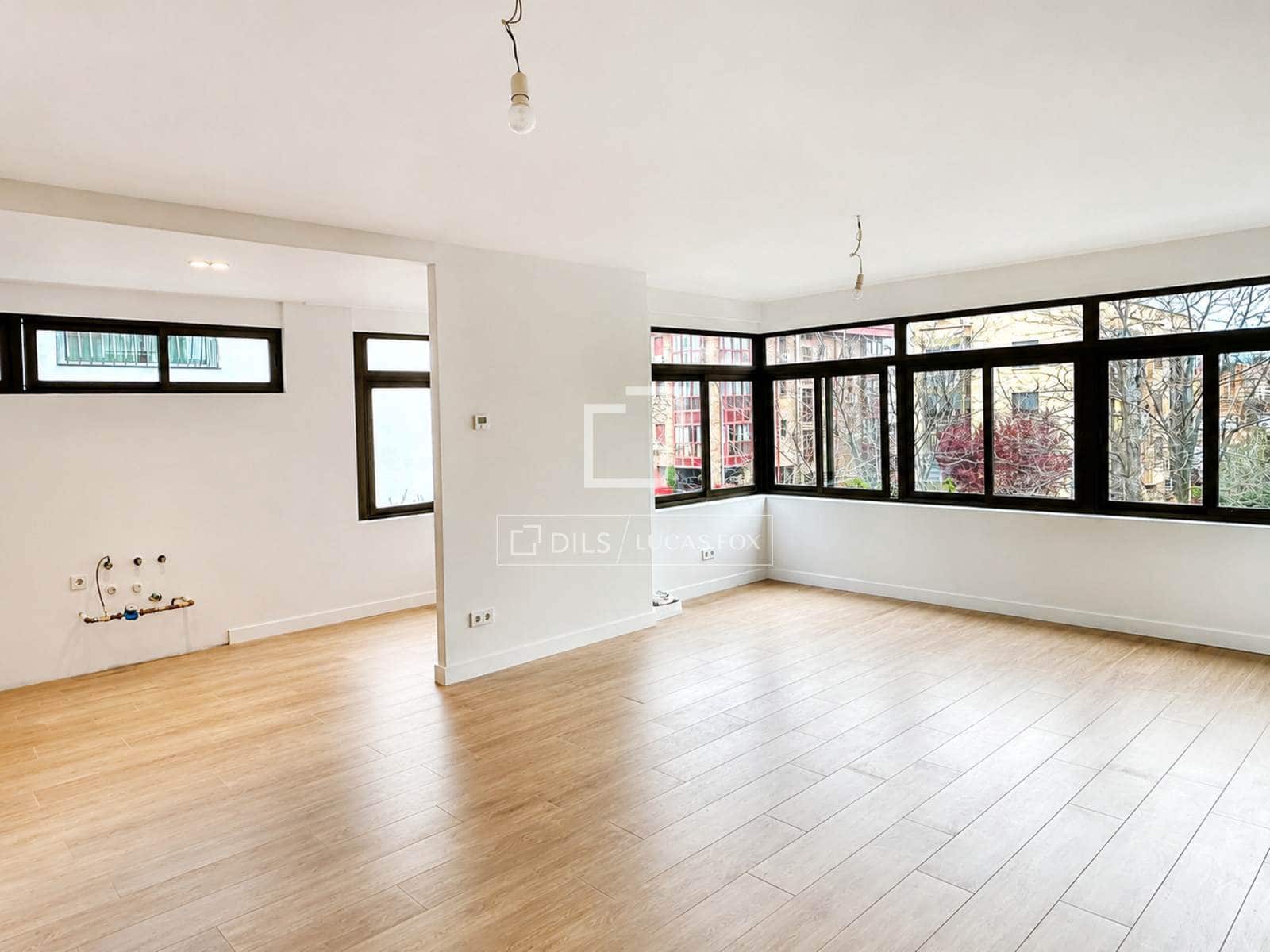 3 quarto Apartamento para venda em Madrid cidade com piscina garagem - 1 290 000 € (Ref: 9990892)