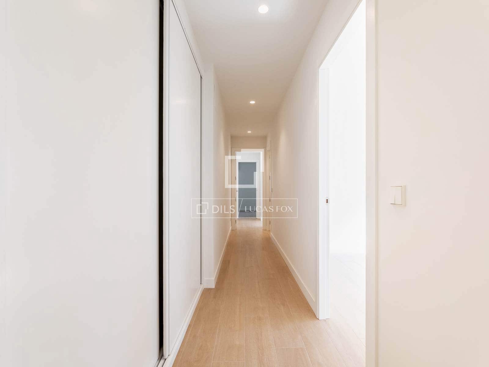 Apartamento de 3 habitaciones en Madrid ciudad en venta con piscina garaje - 1.230.000 € (Ref: 9990892)