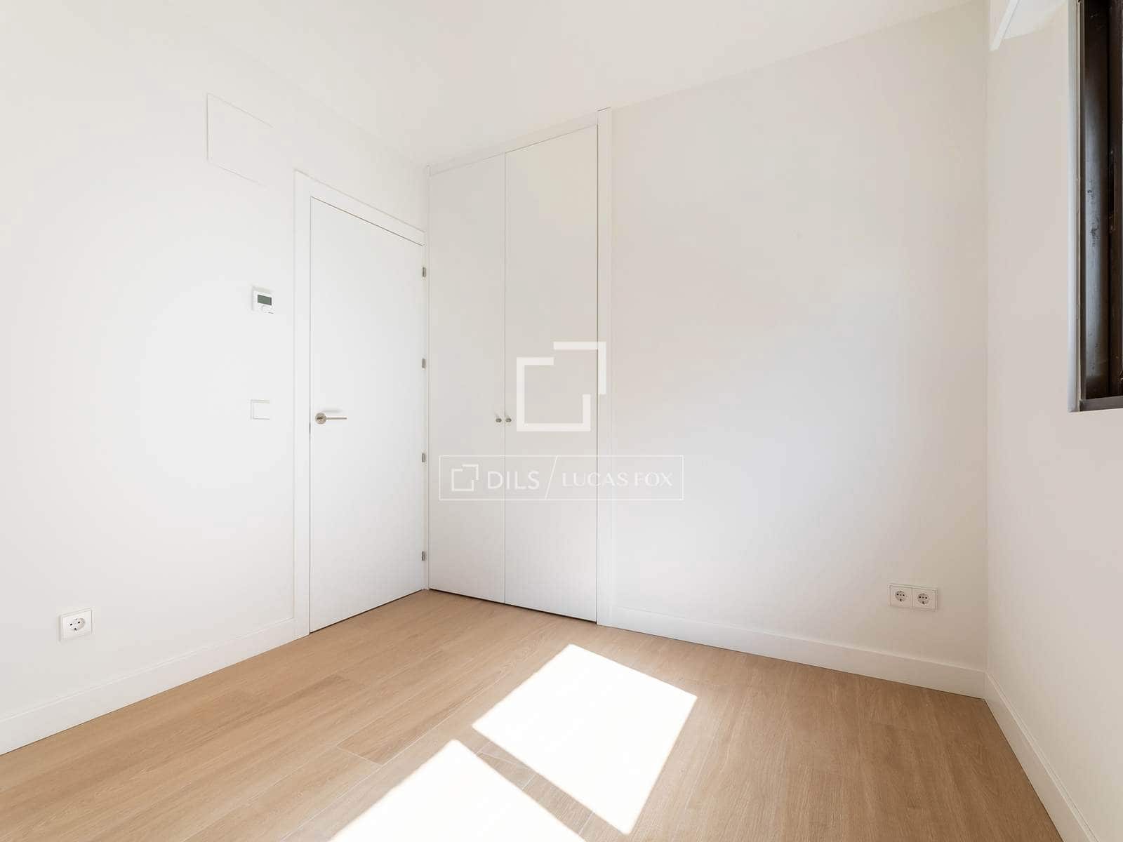 Apartamento de 3 habitaciones en Madrid ciudad en venta con piscina garaje - 1.230.000 € (Ref: 9990892)