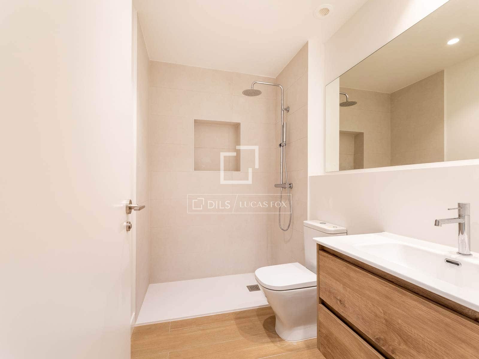 Apartamento de 3 habitaciones en Madrid ciudad en venta con piscina garaje - 1.230.000 € (Ref: 9990892)