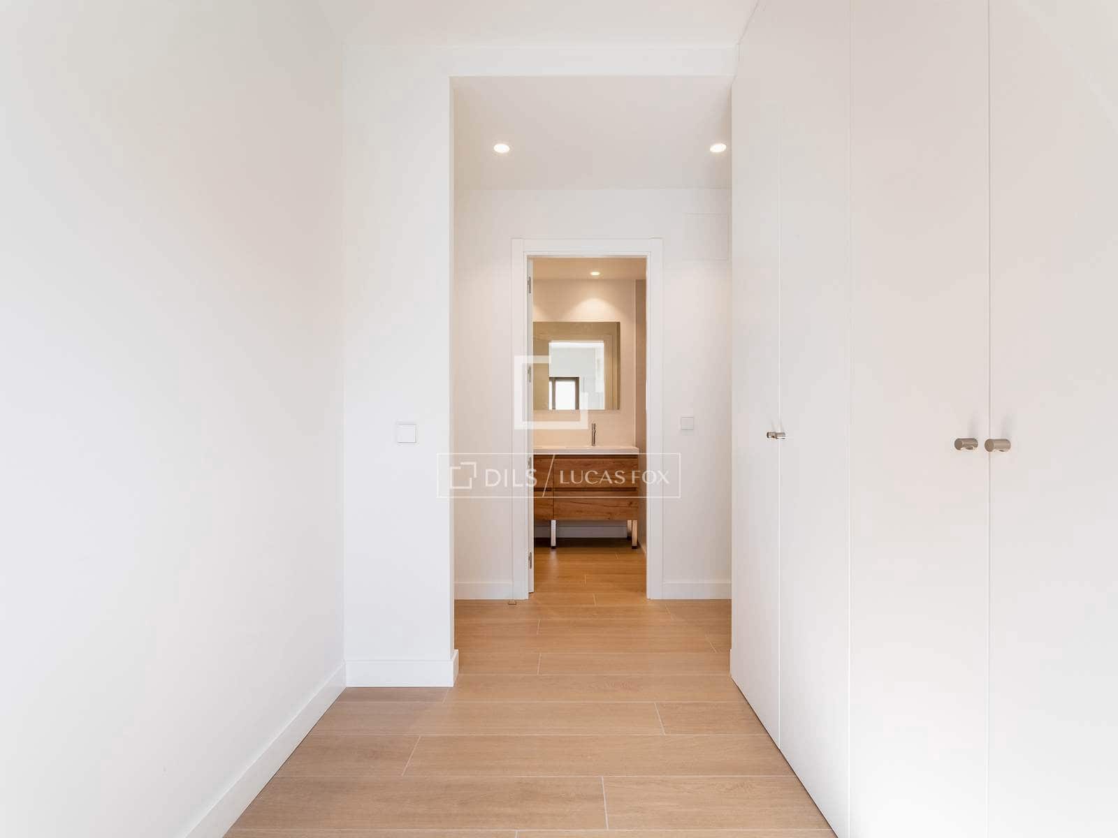 Apartamento de 3 habitaciones en Madrid ciudad en venta con piscina garaje - 1.230.000 € (Ref: 9990892)