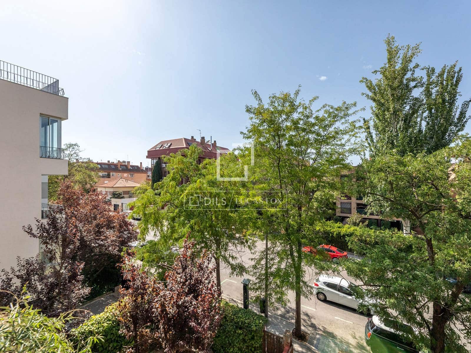 Apartamento de 3 habitaciones en Madrid ciudad en venta con piscina garaje - 1.230.000 € (Ref: 9990892)