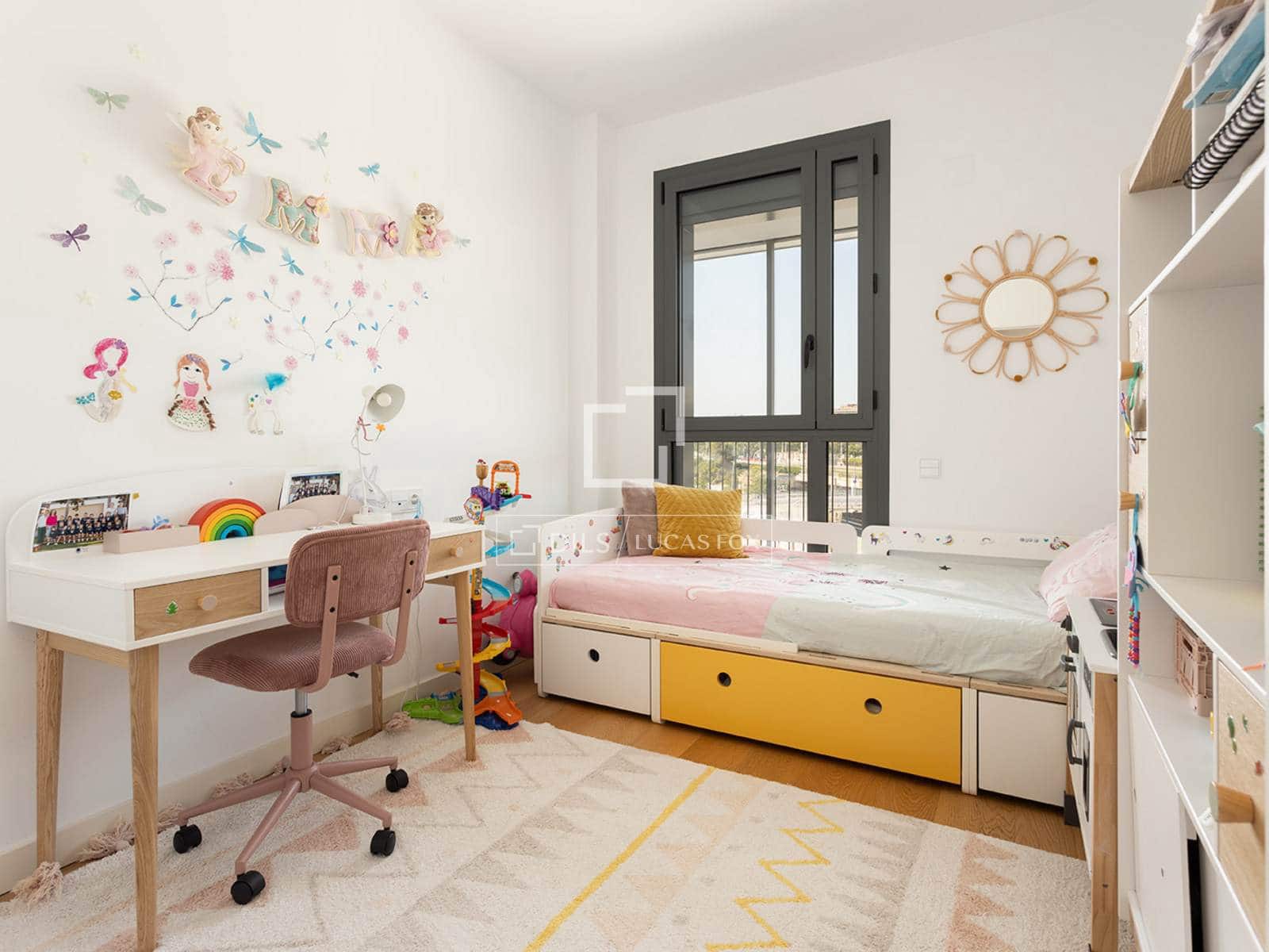 Appartement de 4 chambres à louer à Barcelone ville avec piscine garage - 4 650 € (Ref: 9990922)