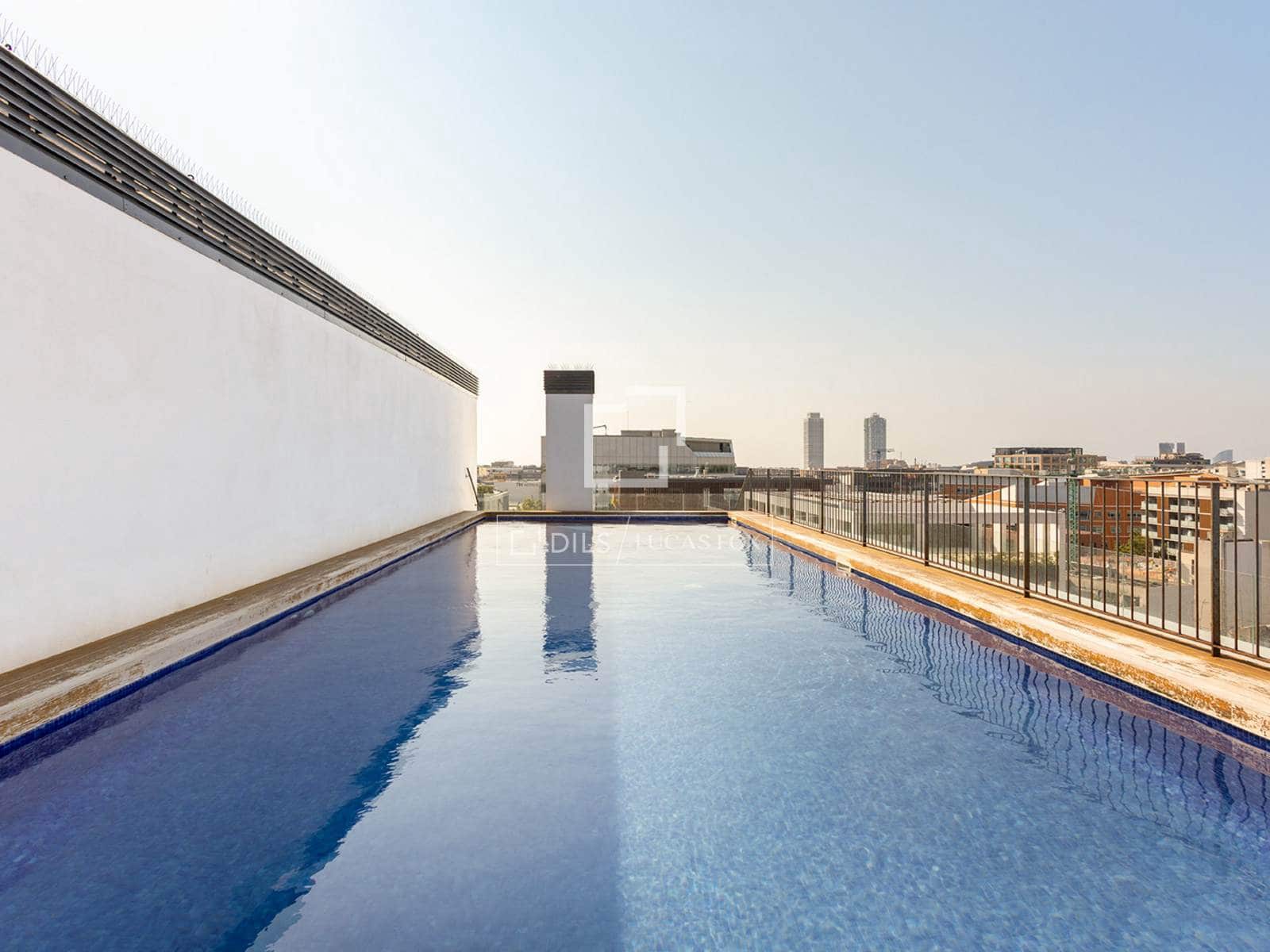 Appartement de 4 chambres à louer à Barcelone ville avec piscine garage - 4 650 € (Ref: 9990922)