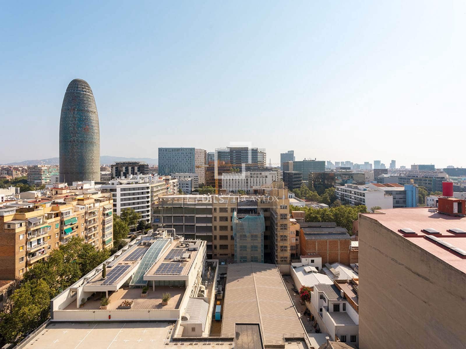 Appartement de 4 chambres à louer à Barcelone ville avec piscine garage - 4 650 € (Ref: 9990922)