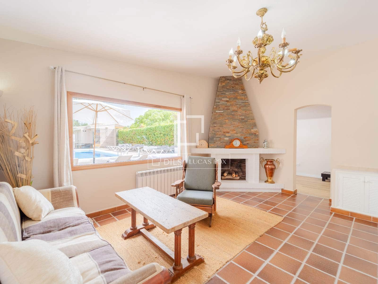 Villa/Maison de 8 chambres à louer à Burjassot avec piscine - 5 500 € (Ref: 9990923)
