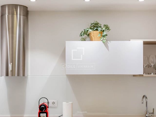 2 quarto Apartamento para arrendar em Madrid cidade - 2 900 € (Ref: 9990925)