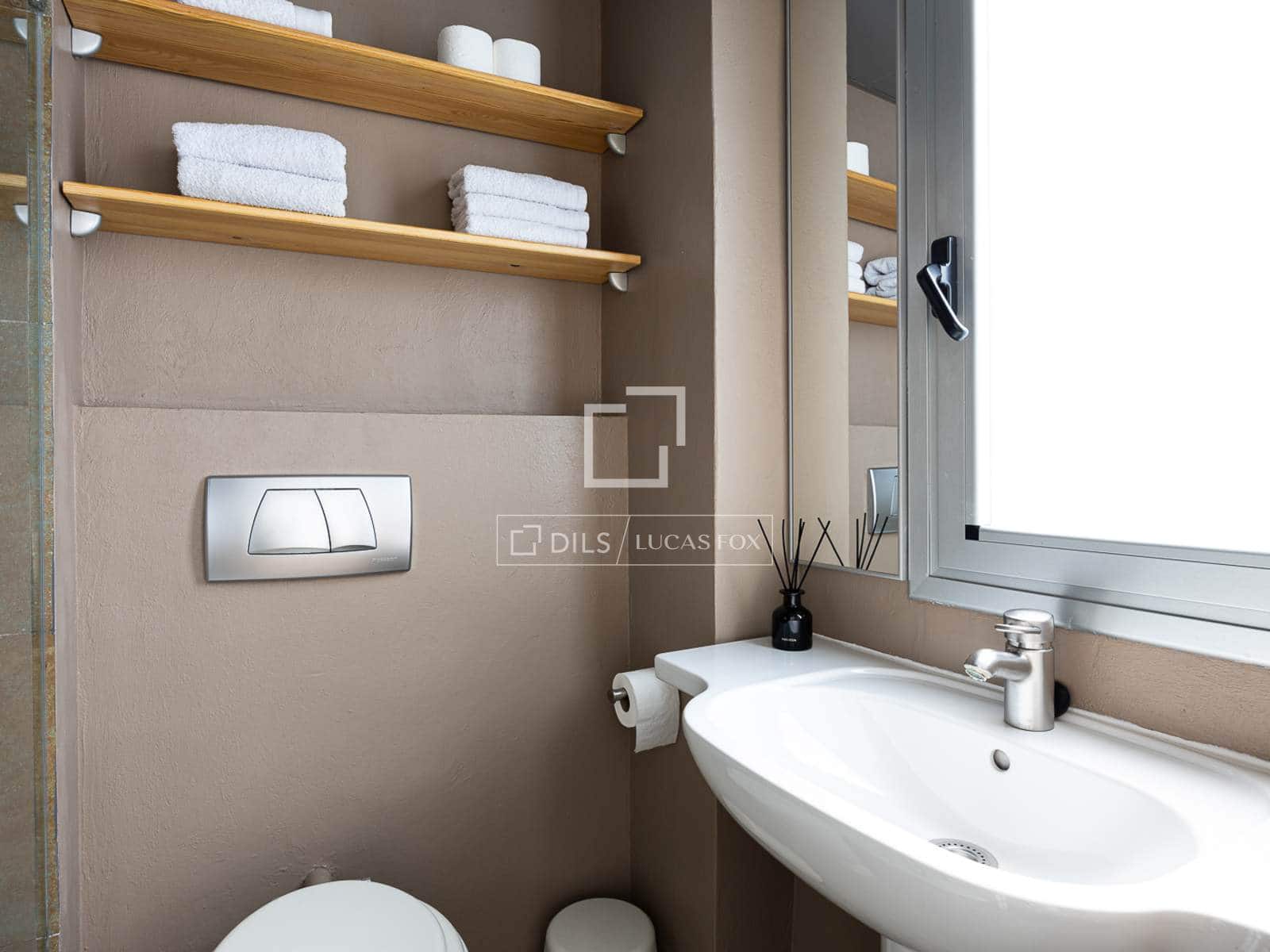 2 soverom Leilighet til leie i Barcelona by - € 2 950 (Ref: 9991798)