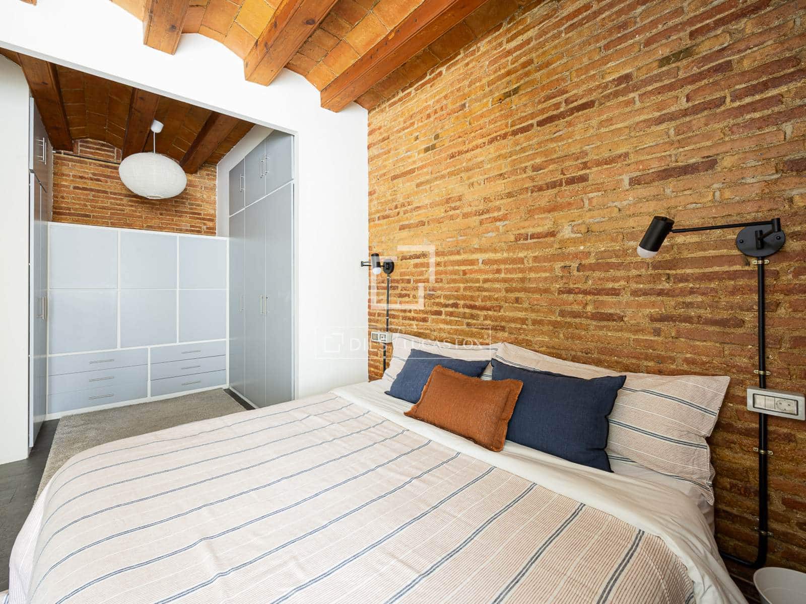 2 soverom Leilighet til leie i Barcelona by - € 2 950 (Ref: 9991798)