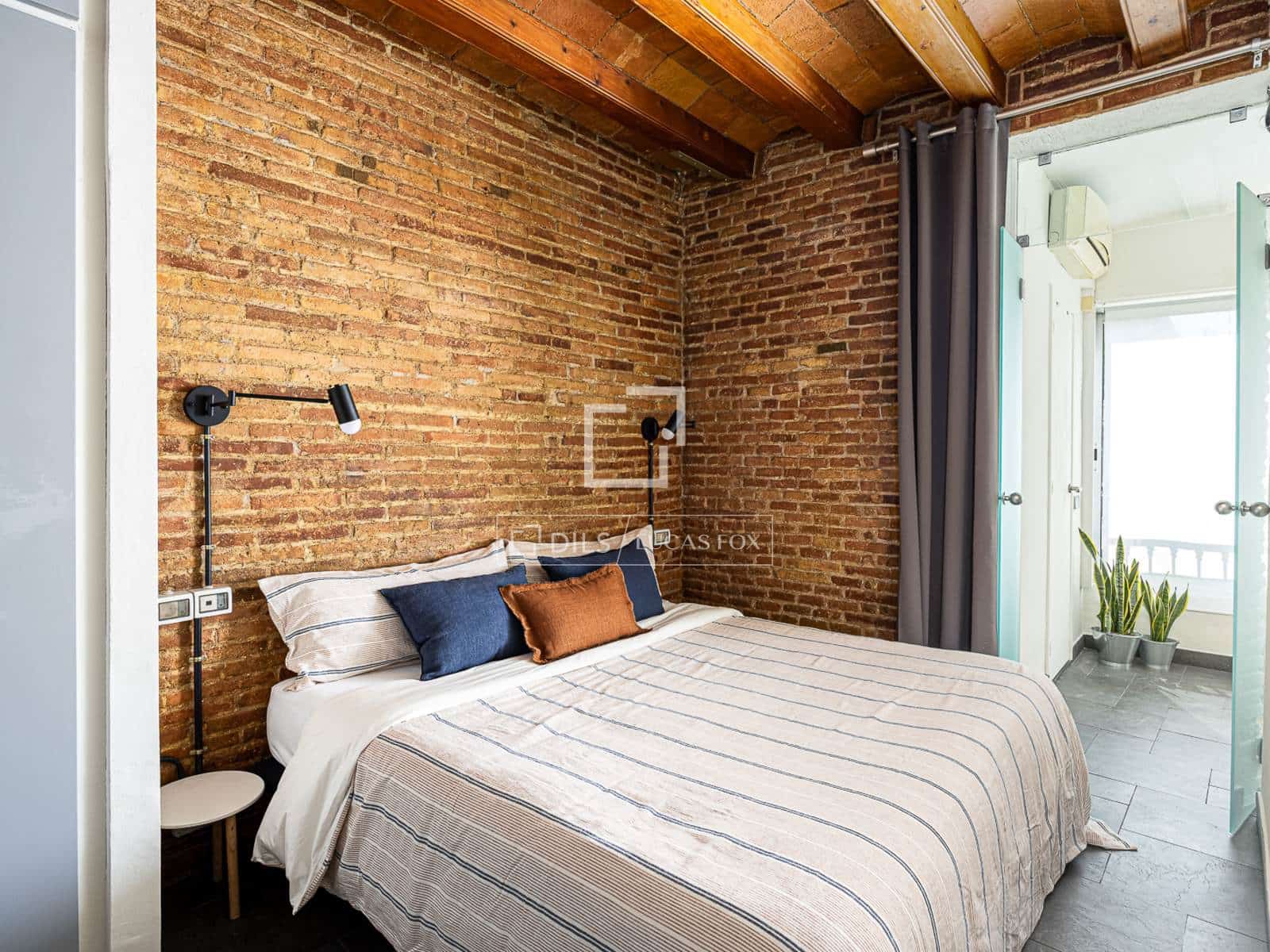 2 soverom Leilighet til leie i Barcelona by - € 2 950 (Ref: 9991798)