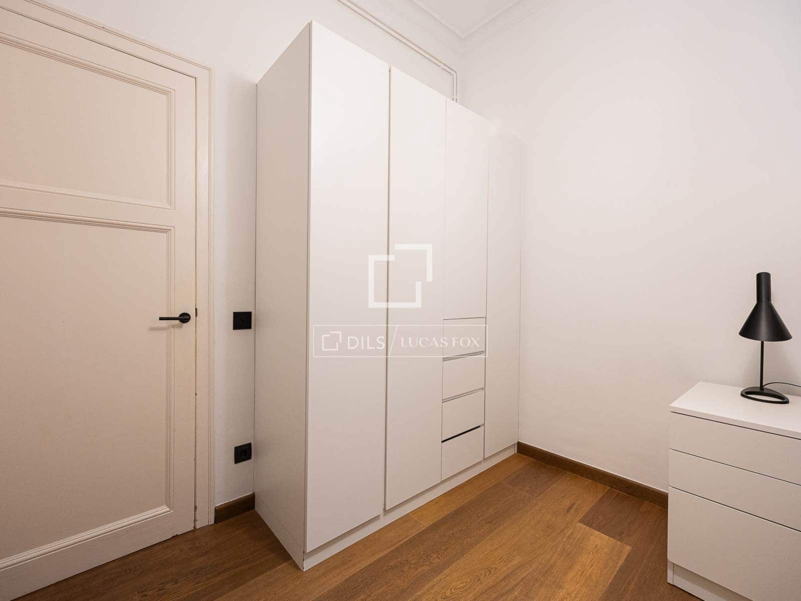 4 soveværelse Lejlighed til salg i Barcelona by - € 1.600.000 (Ref: 9991803)