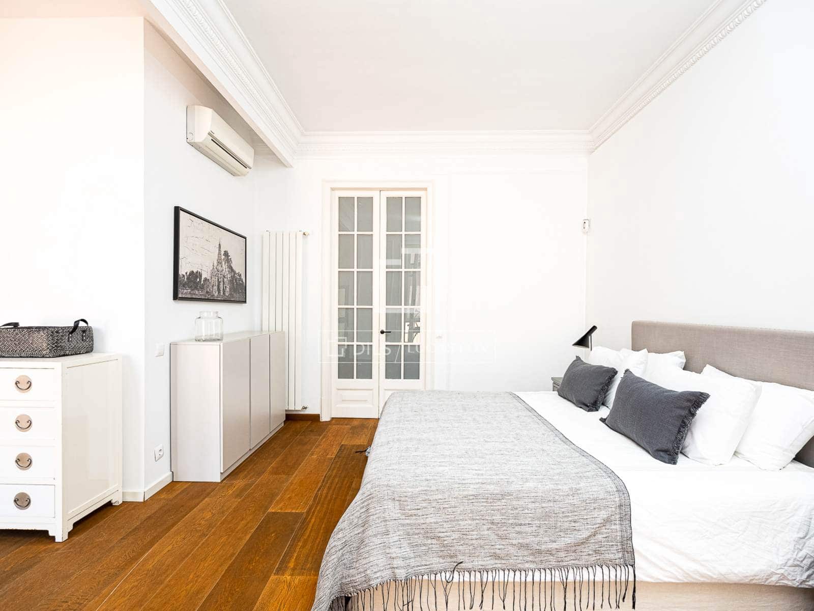 4 soveværelse Lejlighed til salg i Barcelona by - € 1.600.000 (Ref: 9991803)