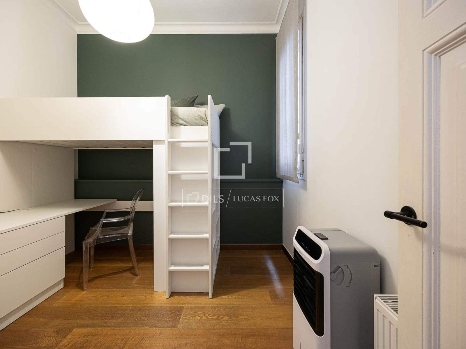 4 soveværelse Lejlighed til salg i Barcelona by - € 1.600.000 (Ref: 9991803)