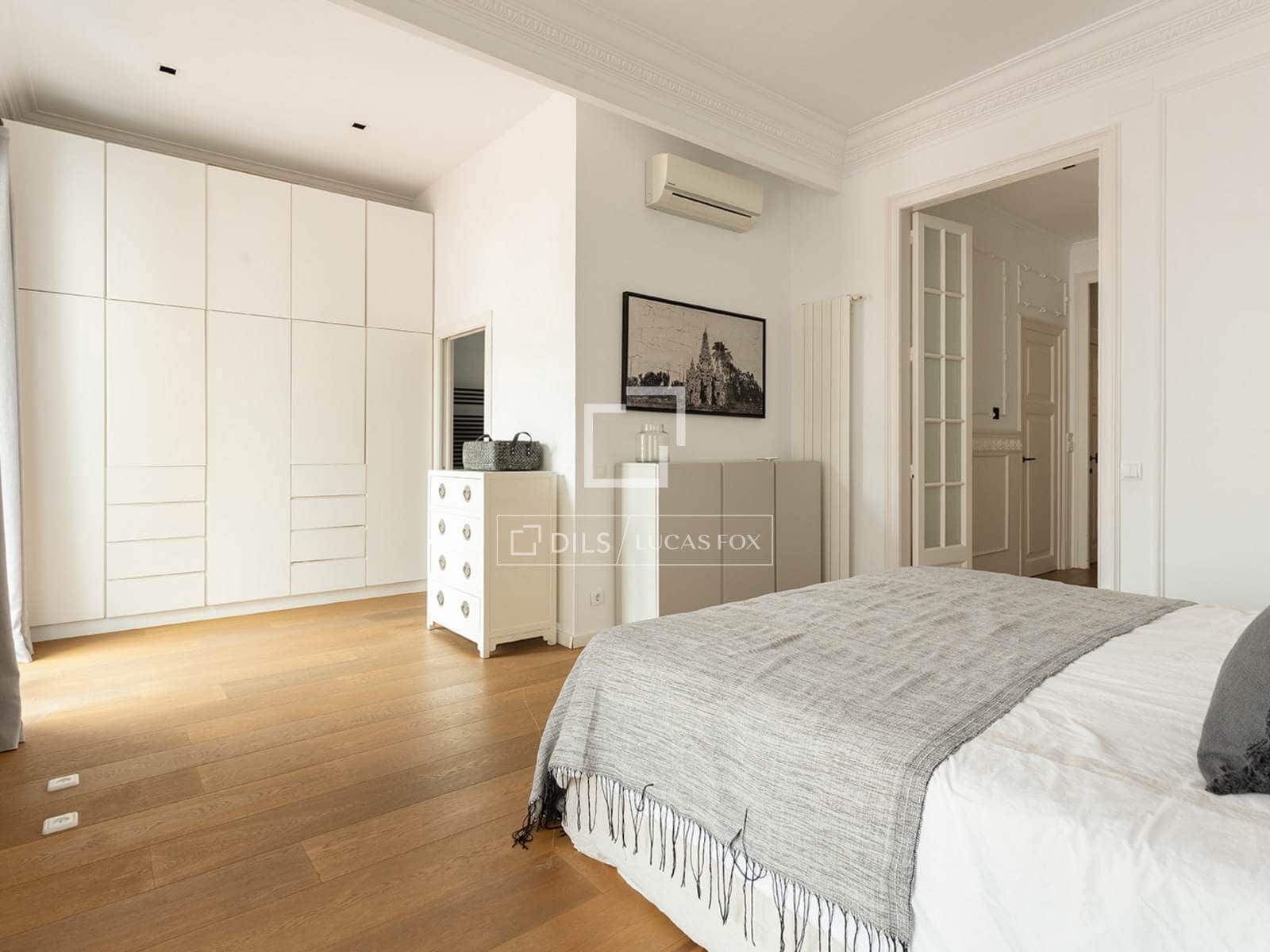 3 slaapkamer Appartement te koop in Barcelona stad - € 1.600.000 (Ref: 9991803)