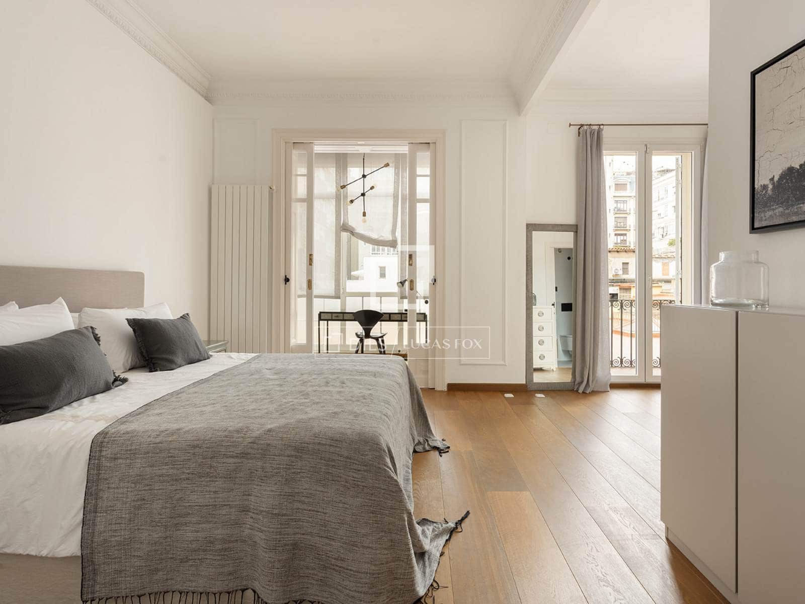 3 slaapkamer Appartement te koop in Barcelona stad - € 1.600.000 (Ref: 9991803)