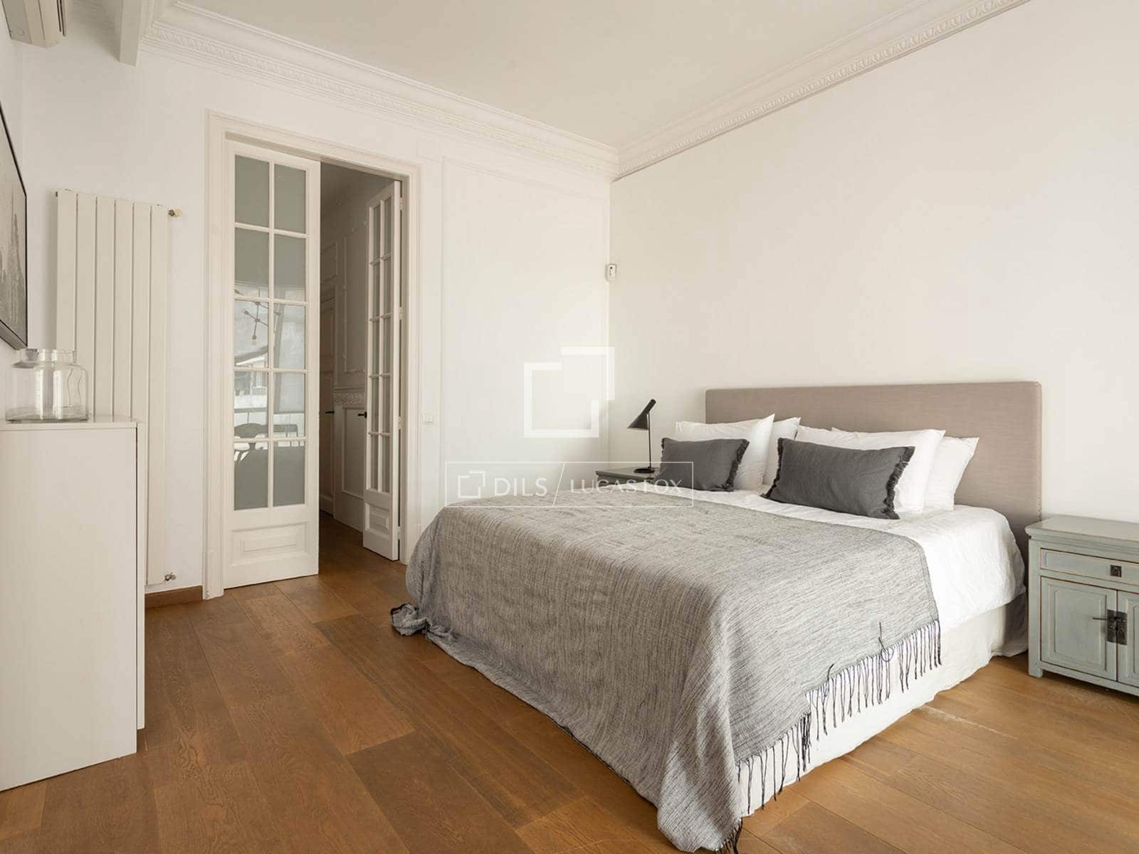 3 slaapkamer Appartement te koop in Barcelona stad - € 1.600.000 (Ref: 9991803)