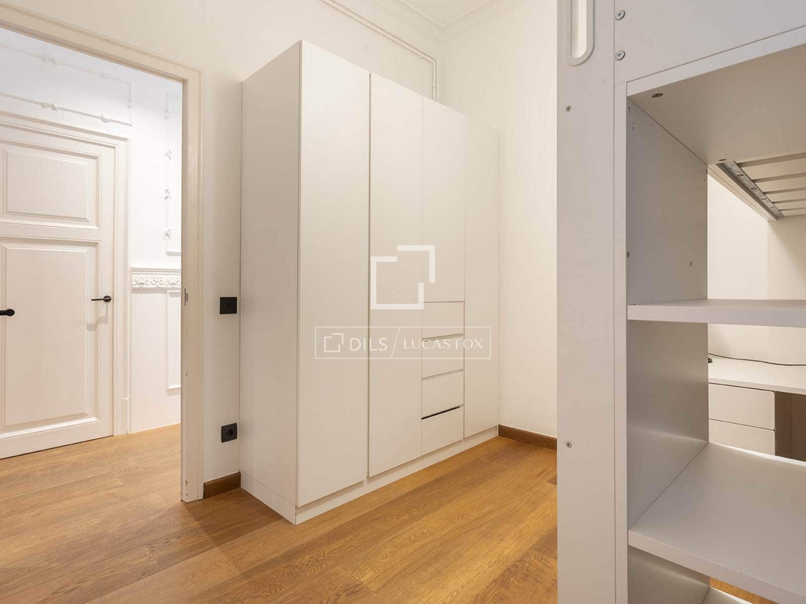 3 slaapkamer Appartement te koop in Barcelona stad - € 1.600.000 (Ref: 9991803)