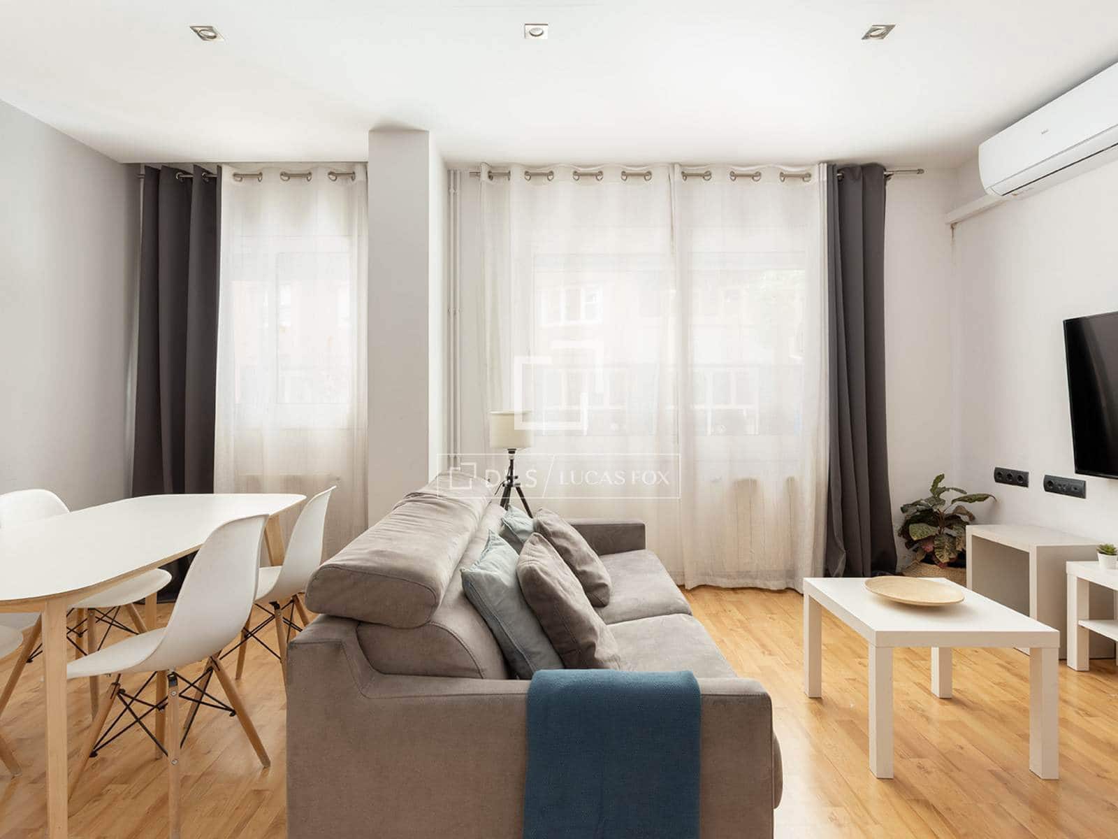 2 soveværelse Lejlighed til salg i Barcelona by - € 399.000 (Ref: 9991804)