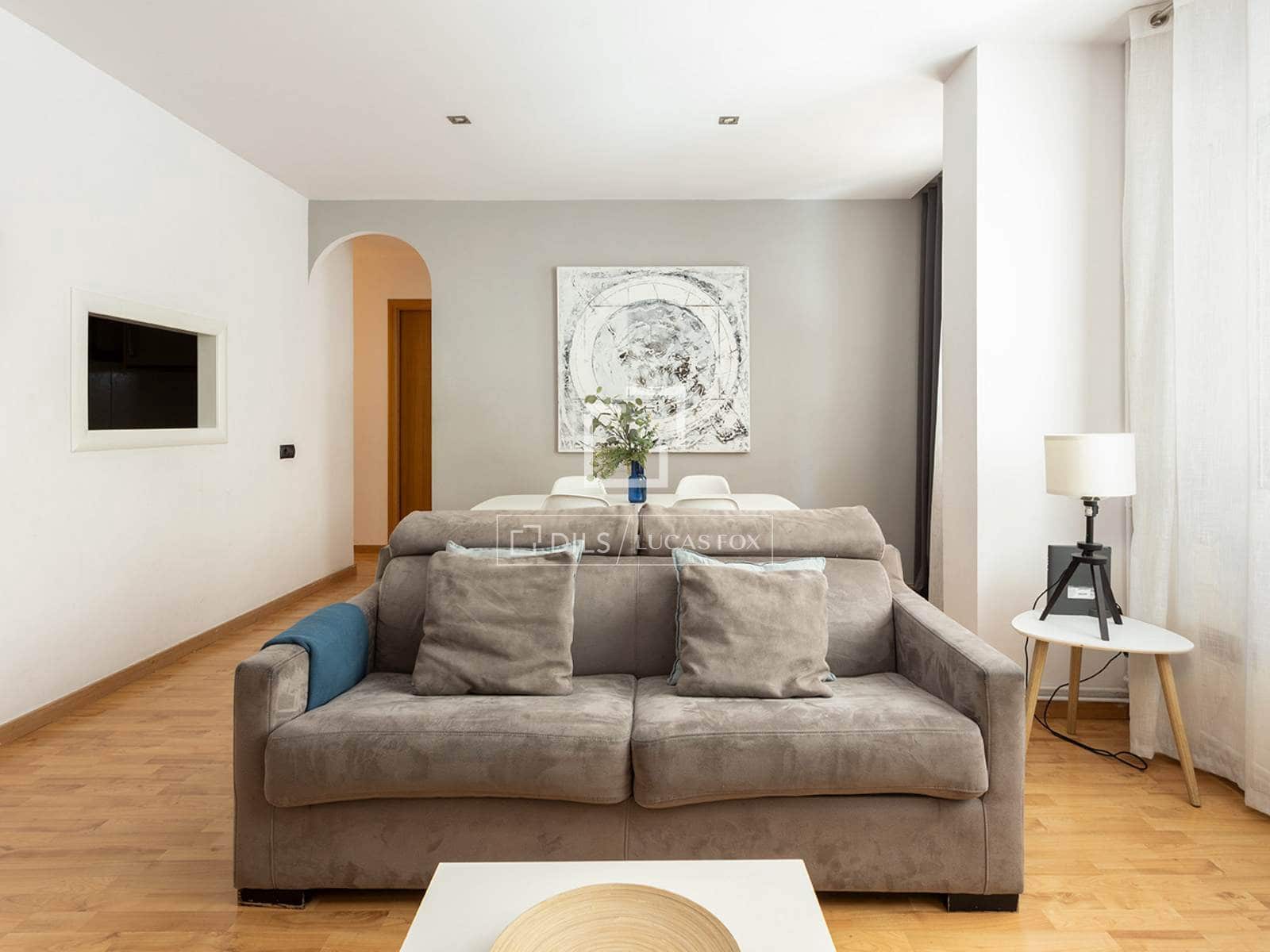 2 soveværelse Lejlighed til salg i Barcelona by - € 399.000 (Ref: 9991804)