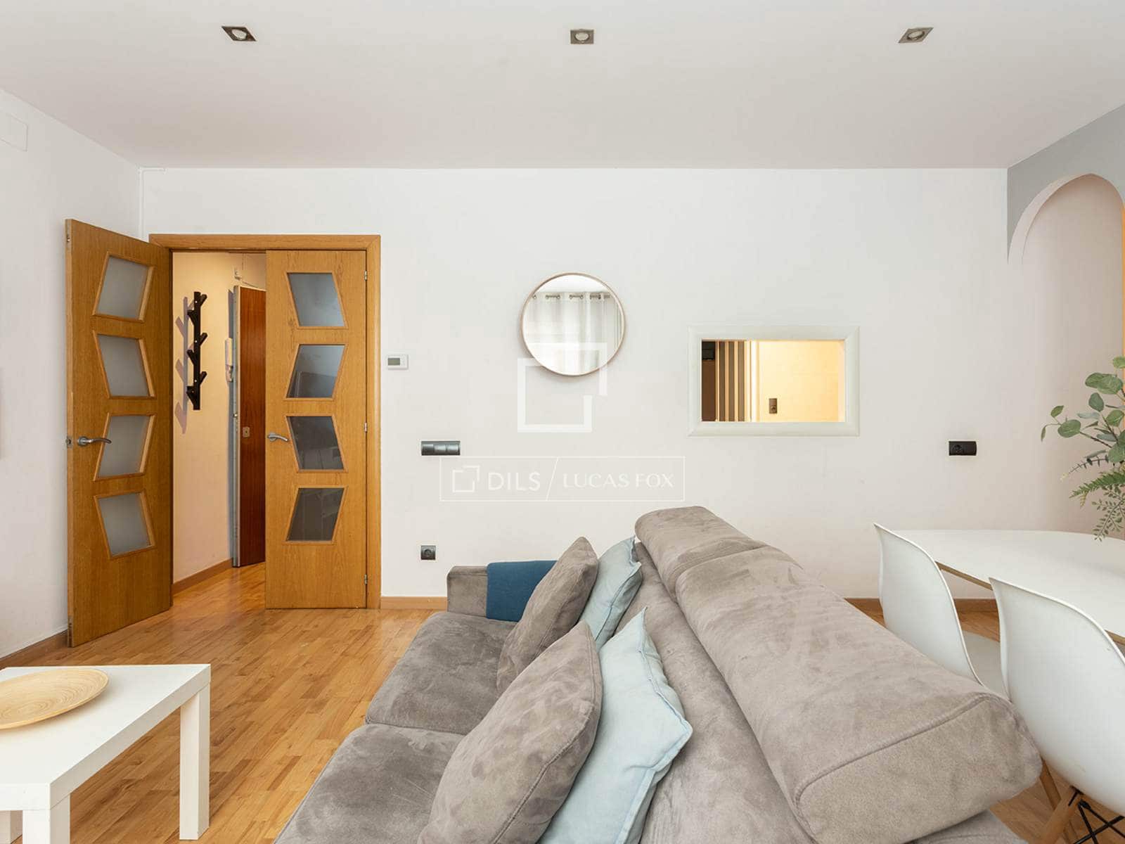 2 soveværelse Lejlighed til salg i Barcelona by - € 399.000 (Ref: 9991804)