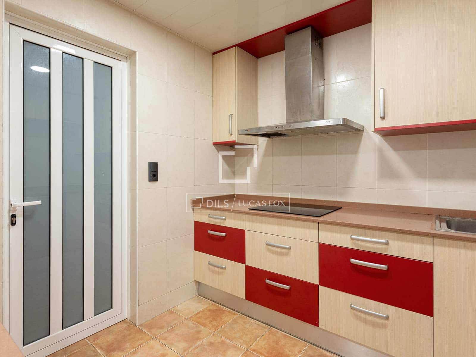 2 soveværelse Lejlighed til salg i Barcelona by - € 399.000 (Ref: 9991804)