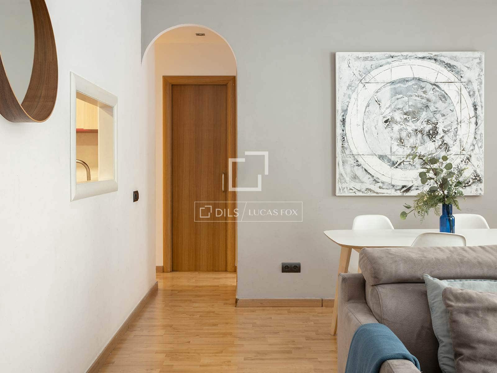 2 soveværelse Lejlighed til salg i Barcelona by - € 399.000 (Ref: 9991804)