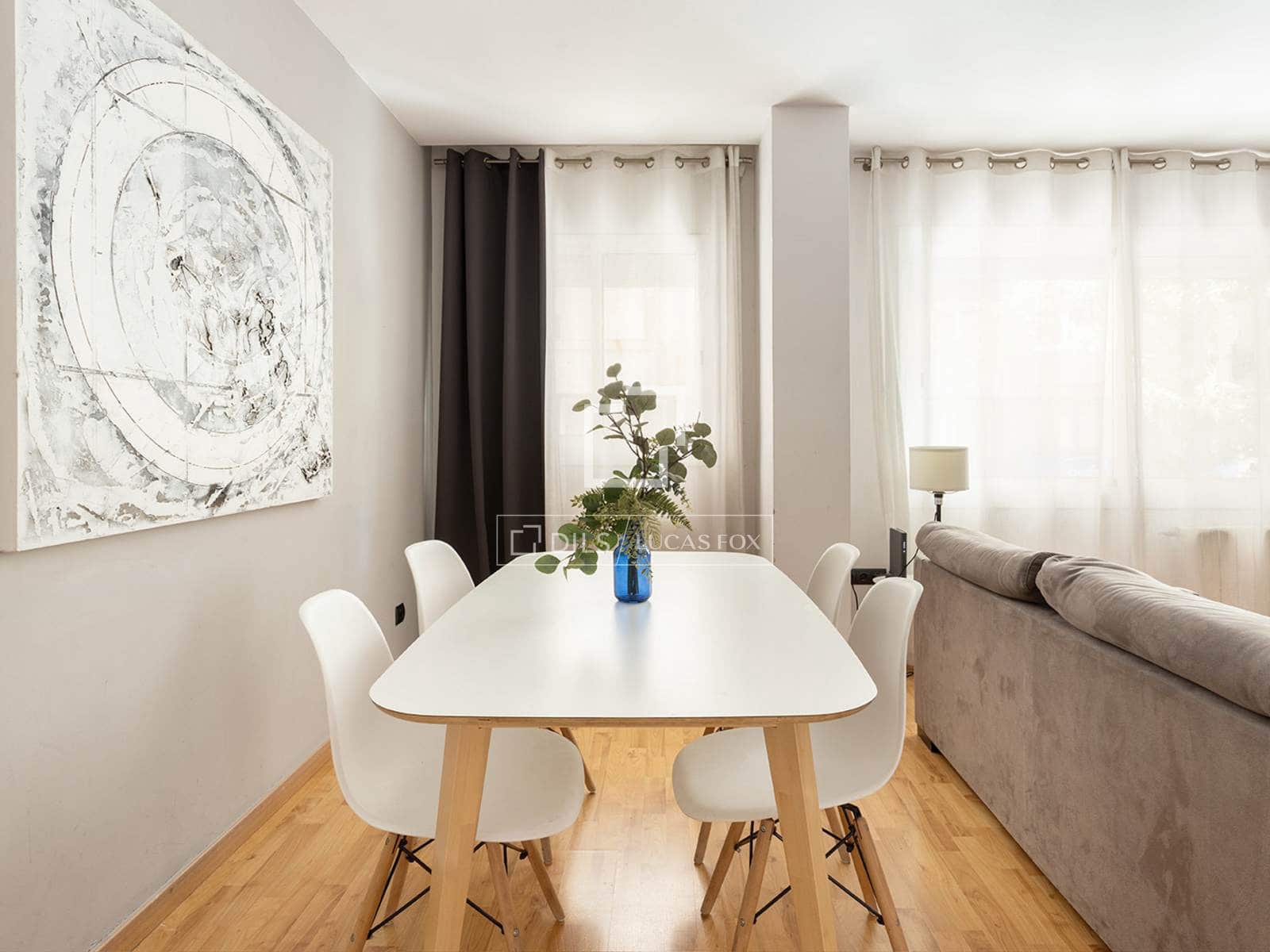 2 soveværelse Lejlighed til salg i Barcelona by - € 399.000 (Ref: 9991804)