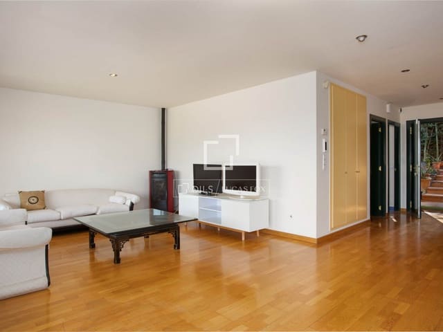 8 bedroom Villa for sale in Sant Julià de Ramis with pool garage - € 750,000 (Ref: 9991952)