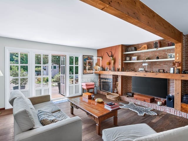 3 chambre Finca/Maison de Campagne à vendre à Vallromanes avec garage - 695 000 € (Ref: 9991953)