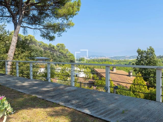 3 chambre Finca/Maison de Campagne à vendre à Vallromanes avec garage - 695 000 € (Ref: 9991953)