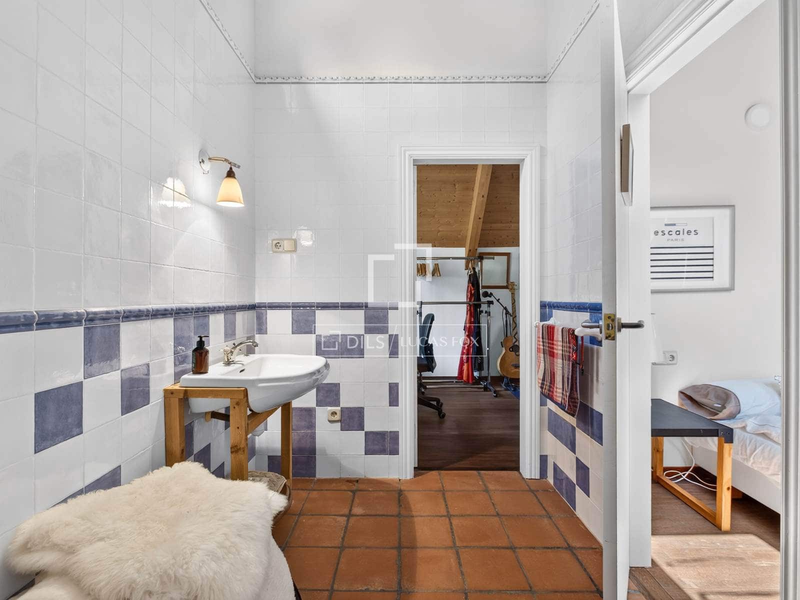 3 chambre Finca/Maison de Campagne à vendre à Vallromanes avec garage - 695 000 € (Ref: 9991953)