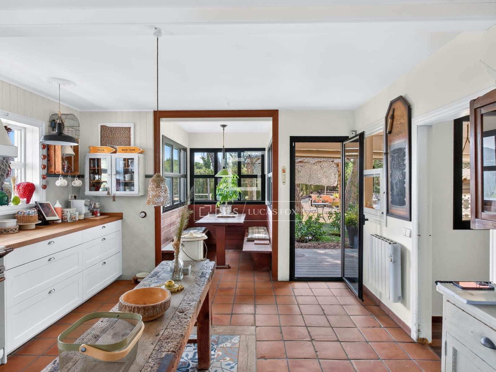 3 chambre Finca/Maison de Campagne à vendre à Vallromanes avec garage - 695 000 € (Ref: 9991953)