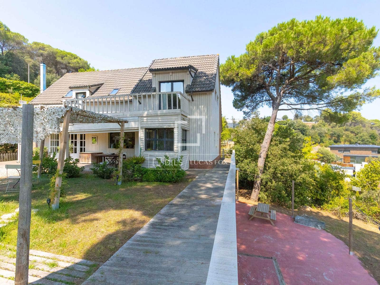 3 chambre Finca/Maison de Campagne à vendre à Vallromanes avec garage - 695 000 € (Ref: 9991953)