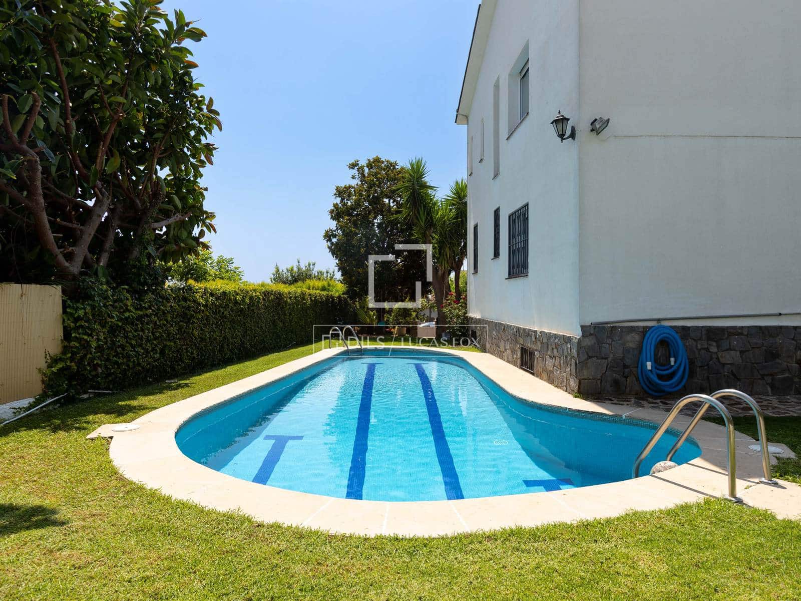 5 bedroom Villa for sale in El Masnou with pool garage - € 1,290,000 (Ref: 9991954)