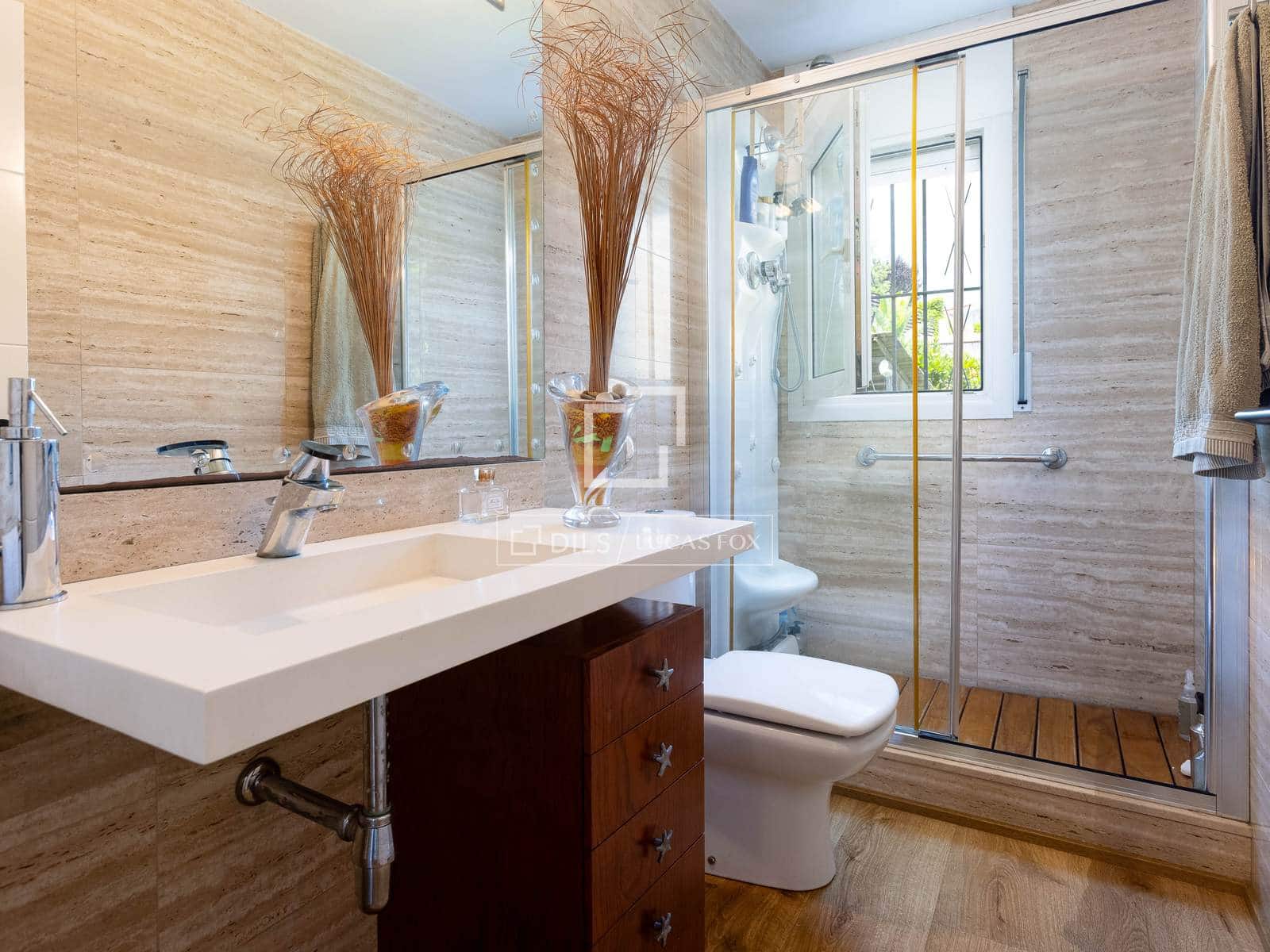 5 bedroom Villa for sale in El Masnou with pool garage - € 1,290,000 (Ref: 9991954)