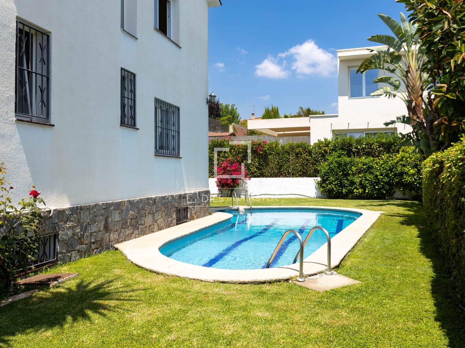 5 bedroom Villa for sale in El Masnou with pool garage - € 1,290,000 (Ref: 9991954)