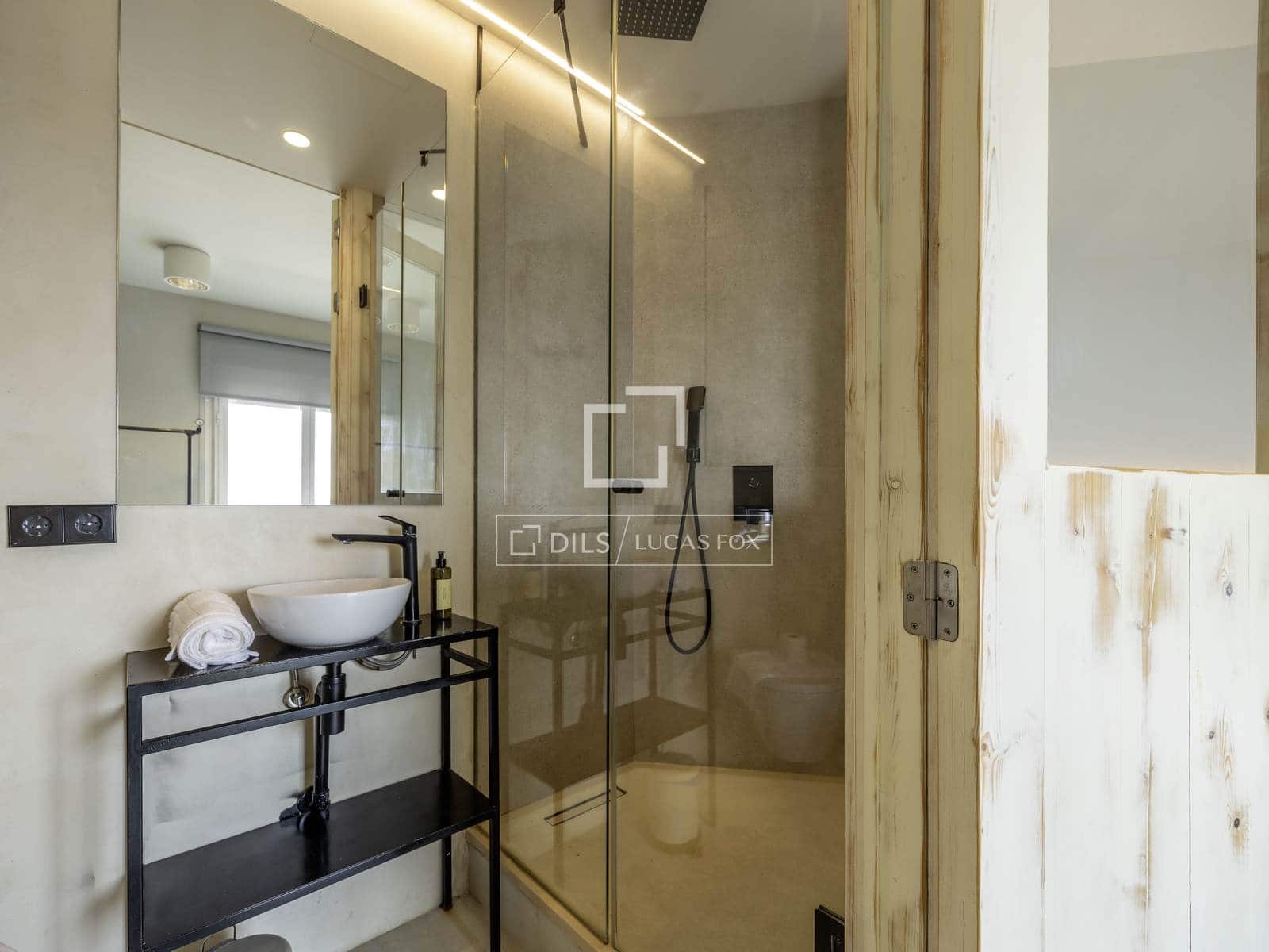 Apartamento de 3 habitaciones en València ciudad en venta - 750.000 € (Ref: 9991955)