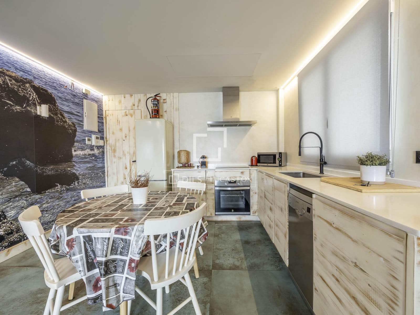 Apartamento de 3 habitaciones en València ciudad en venta - 750.000 € (Ref: 9991955)