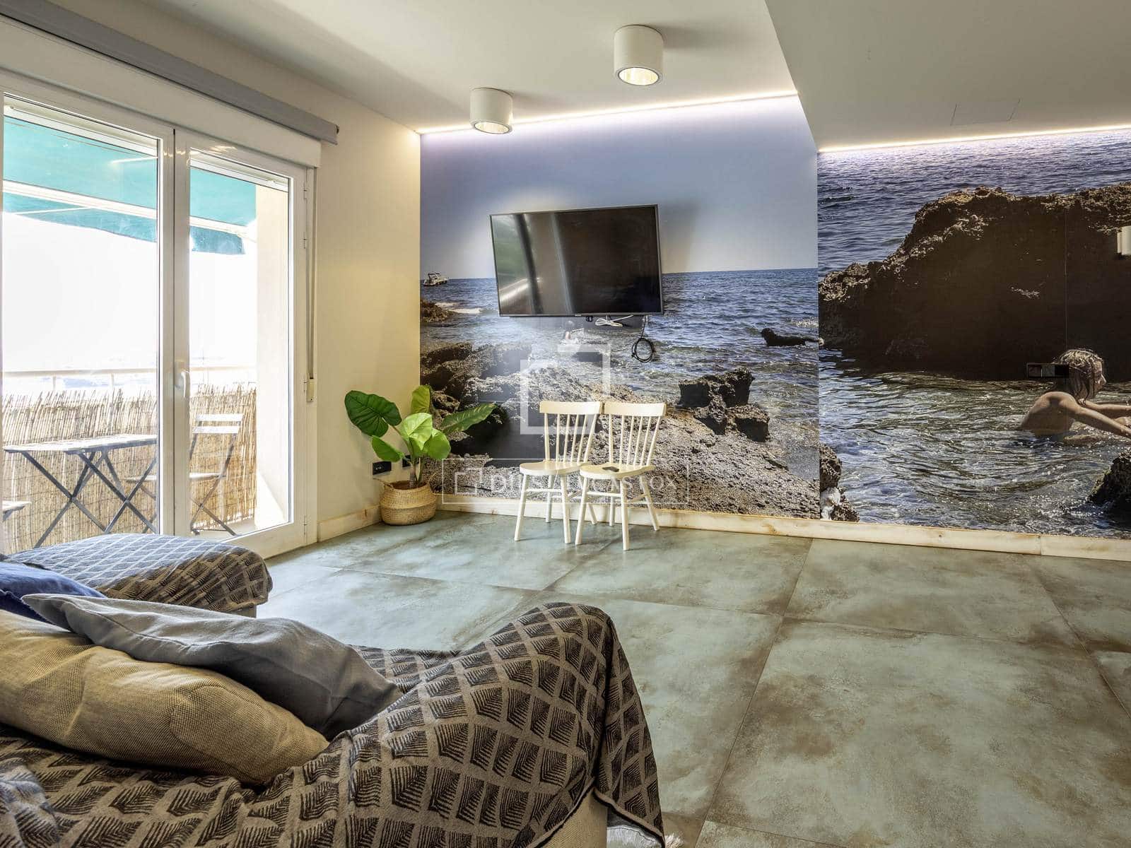 Apartamento de 3 habitaciones en València ciudad en venta - 750.000 € (Ref: 9991955)