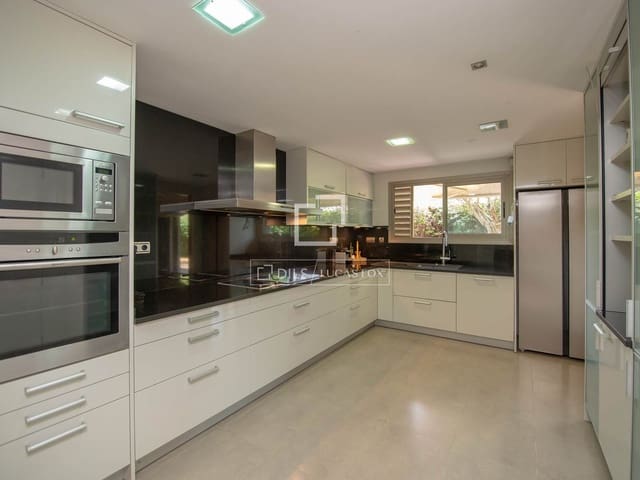 4 soverom Villa til salgs i Platja d'Aro, Castell-Platja d'Aro med svømmebasseng garasje - € 2 050 000 (Ref: 9993567)