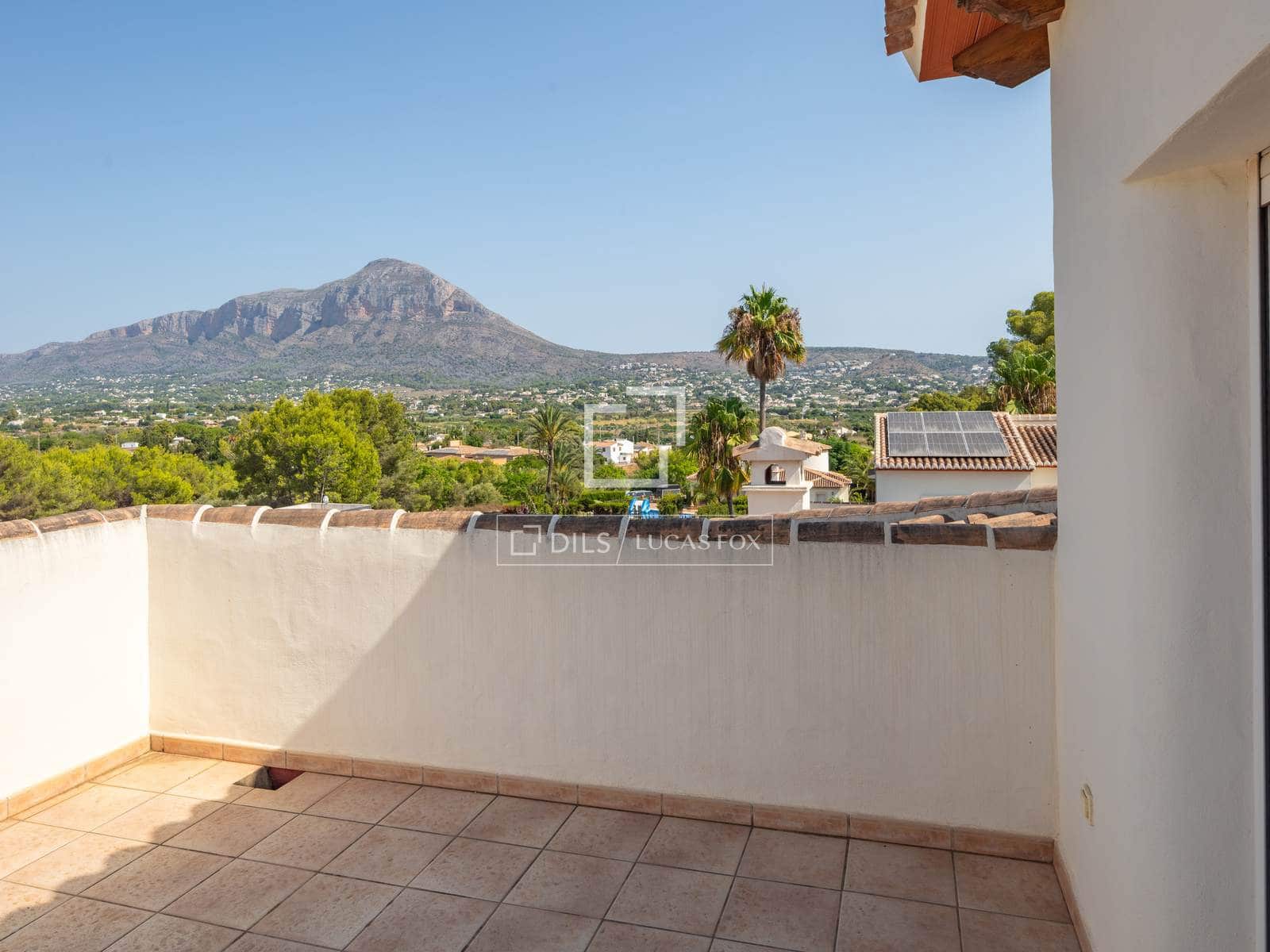 3 soveværelse Villa til salg i Javea / Xabia med swimmingpool garage - € 1.035.000 (Ref: 9993568)