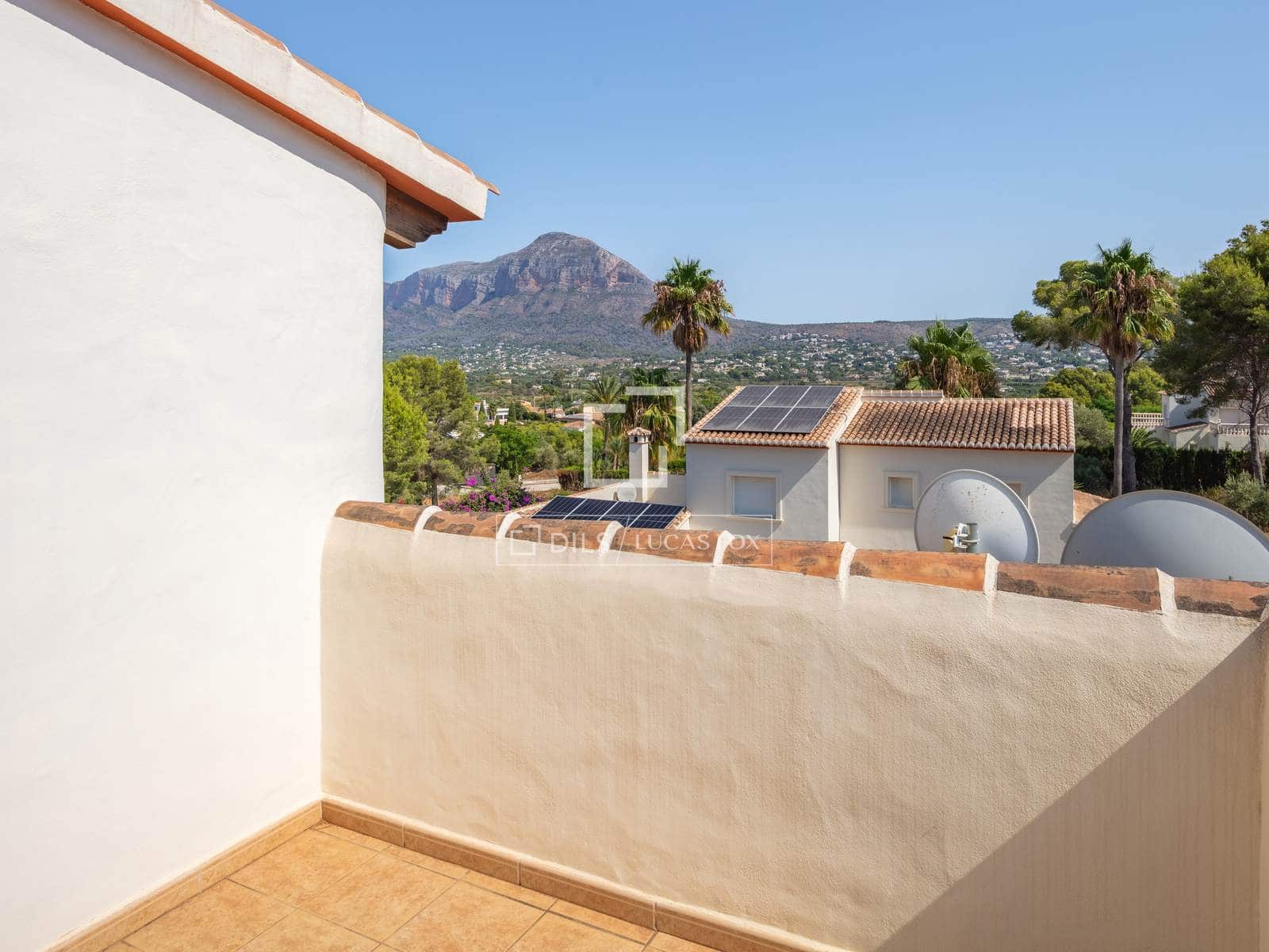 3 soveværelse Villa til salg i Javea / Xabia med swimmingpool garage - € 1.035.000 (Ref: 9993568)