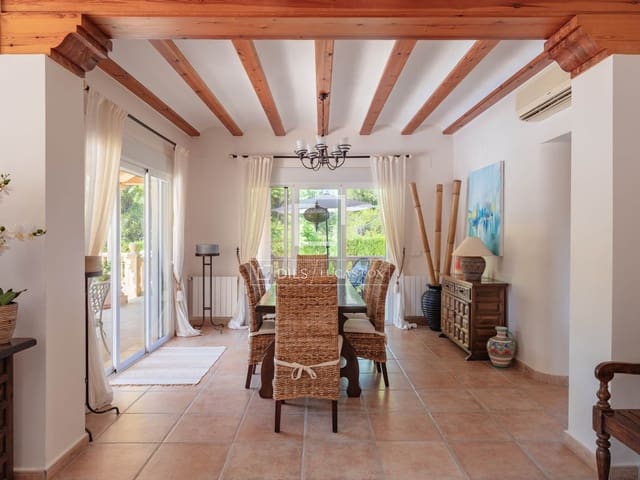 3 soveværelse Villa til salg i Javea / Xàbia med swimmingpool garage - € 1.035.000 (Ref: 9993568)